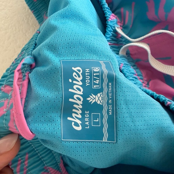 Youth Large: Chubbies Pink & Teal Palm-Print Swim Shorts *worn once * - Picture 3 of 3